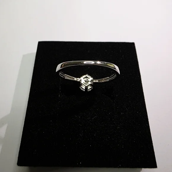 Elegant 1ct Size 9 Women's Ring - Picture 3 of 6